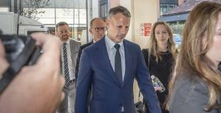  Гигс замерил бившата си приятелка с лаптоп