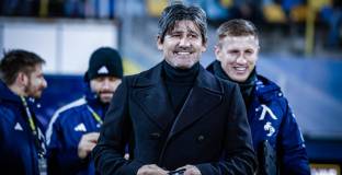 Костов c нова тактическа постройка