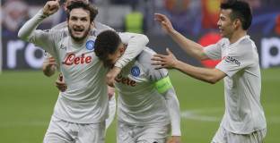 Айнтрахт - Наполи 0:2 