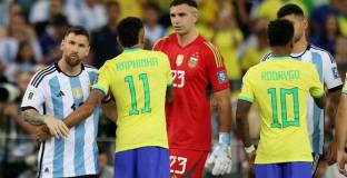 Аржентина си тръгна с победа от 