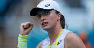 Швьонтек се класира за 1/4-финалите 