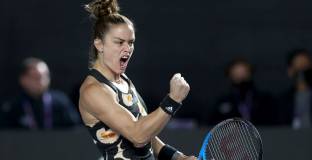 Сакари се класира за полуфинала на WTA Finals