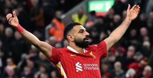 Ливърпул удари и Ман Сити