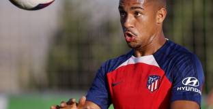 Нюкасъл следи звезда на Атлетико 