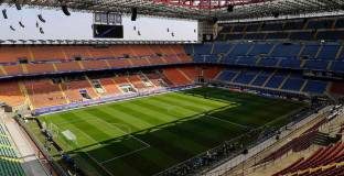 Милан ще задържи върха след Верона