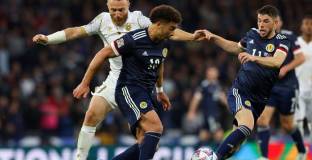  Шотландия победи Армения 