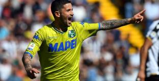 Милан поиска Сенси