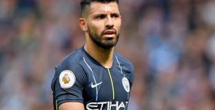 Агуеро продължи контракта си със Сити