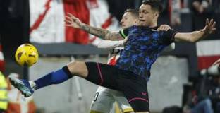 Окампос: Въздържах се заради дъщерите си 