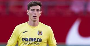 Ливърпул определи  петима кандидати за центъра на защитата 