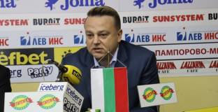 Градев подаде документите си в БФС