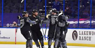 Тампа победи Нашвил, успехи за Рейнджърс и Уинипег