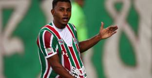 Монако отправи оферта за халф на Спортинг