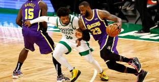 Лейкърс пречупи Бостън