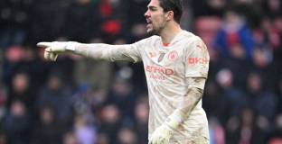 Дженоа се обърна към вратар на Манчестър Сити 