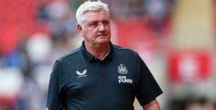 Нюкасъл уволнява Брус през следващите дни