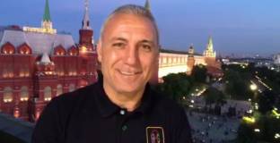 Стоичков рекламира Народния театър (видео)