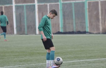 Трети играч от школата на Берое на проби в Лестър