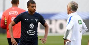 Дешан: Казах на Мбапе, че ще го унищожа 