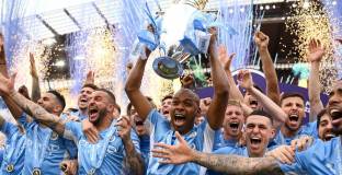 Ман Сити спечели титлата със стил (видео)