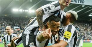 Нюкасъл - Астън Вила 4:0 