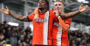 Лутън Таун - Кристъл Палас 2:1 