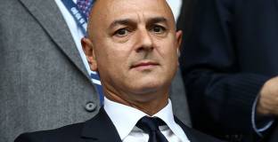 Тотнъм пренесе още четири мача на 