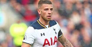 Алдервейрелд може да подпише нов договор заради Моуриньо