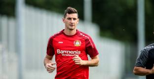 ФИФА разреши трансфера на Аларио в Байер Леверкузен 