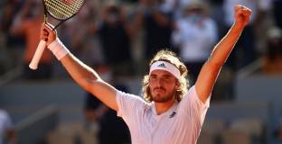 Циципас е на финал на 