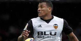 Барселона може да наеме Мурило през януари