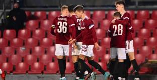 Спарта Прага с победа и асистенция на Минчев