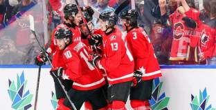  Канада и Финландия ще спорят за титлата на Световното