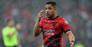  Барса получи разрешение да регистрира Витор Роке 