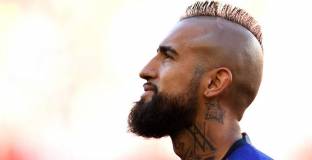 Интер възобнови преговорите за Видал