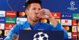 Симеоне: Не бива да мислим за плейофите, преди да излезем от групата