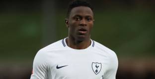 Галатасарай договаря Уаняма