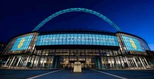 Ман Сити лесно ще надвие Саутхемптън преди финала