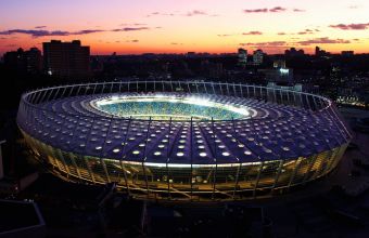 Олимпийският стадион в Киев 24 часа преди главния мач на европейския сезон.