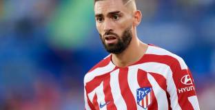  Атлетико отказал да продаде Караско на Барса