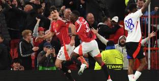 Играчите на Ман Юнайтед искат Магуайър да получи нов договор 