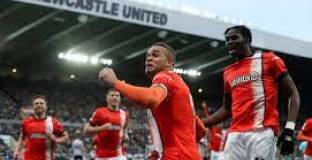 Нюкасъл - Лутън Таун 4:4 