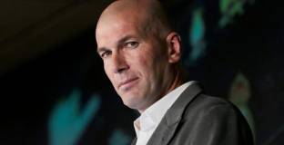 Зидан дари 2 млн. за борба с пожарите в Алжир