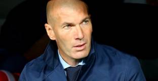 Четири клуба дебнат Зидан