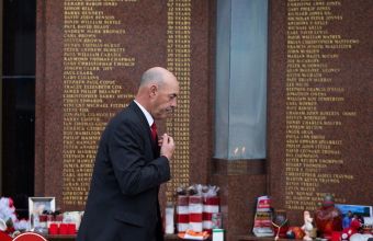 Днес Гробелар навършва 60 години. Африканецът проведе 440 мача за Ливърпул и спечели 17 трофея. Поздравления!