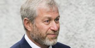 Челси ще праща своите фенове в Освиенцим