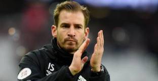 Хъдърсфийлд изпадна с исторически антирекорд (видео)