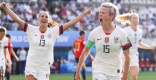  Жените и мъжете на САЩ със споразумение за равни доходи