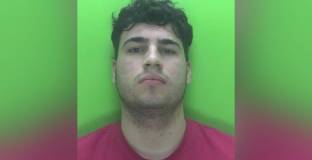 Фен на Челси ще лежи 8 месеца заради расизъм