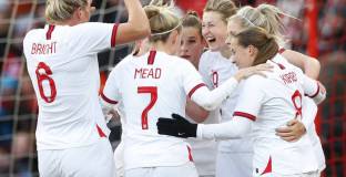  Рекордна посещаемост на откриването на Еврото за жени